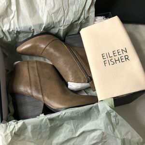 🚨 🆕 Eileen Fisher Dusk Trail Ankle Western Booties